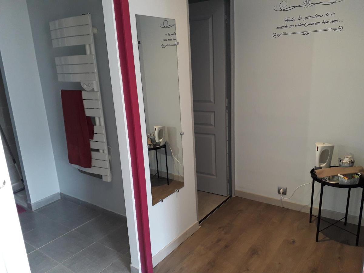 Apartamento La Bonne Rencontre Chassiers Exterior foto
